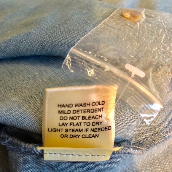 NWT Lovestitch - Denim Tie Front Button Top - Sz M - Picture 8 of 8